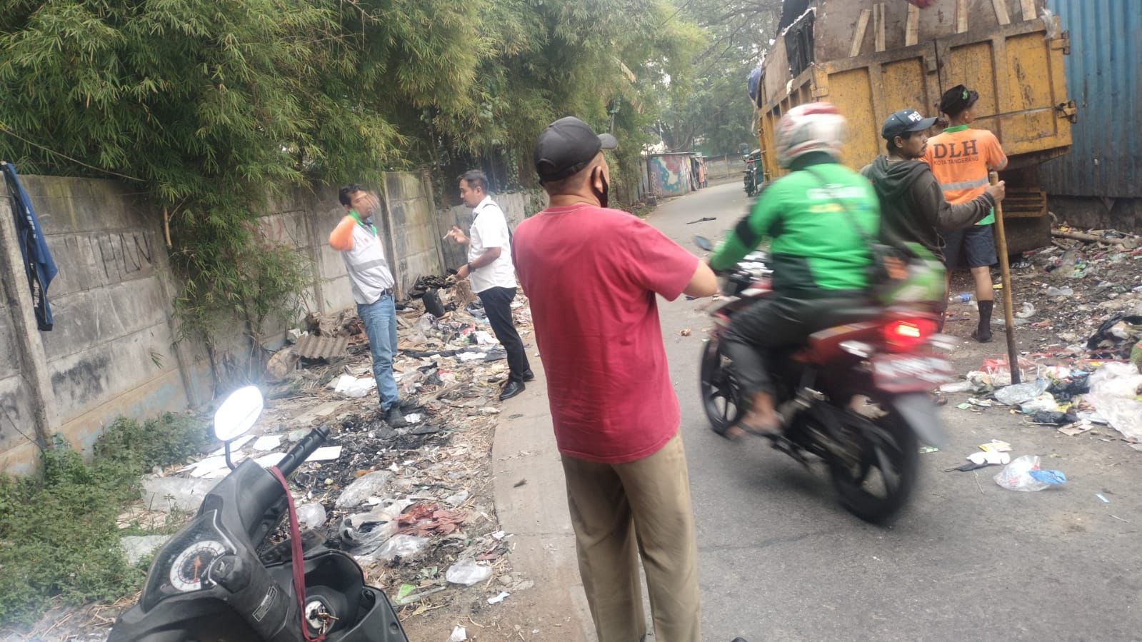 KEGIATAN MONITORING PENGANGKUTAN SAMPAH