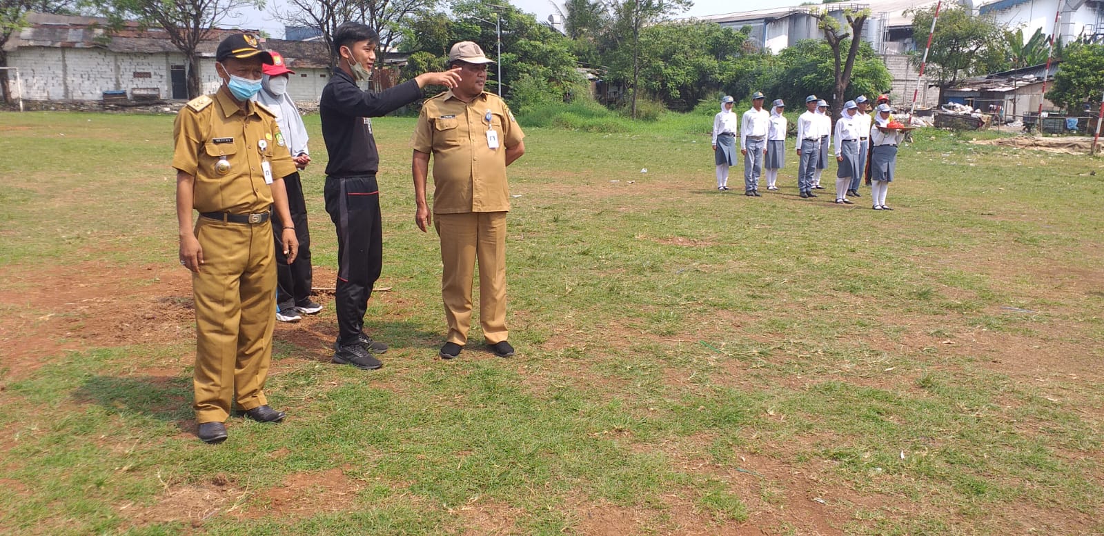 Sekcam Jatiuwung Monitoring Latihan Calon Paskibra Kecamatan jatiuwung