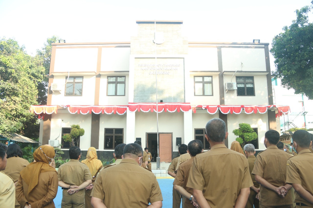 Giat Apel Senin Pagi Pegawai Kecamatan Jatiuwung