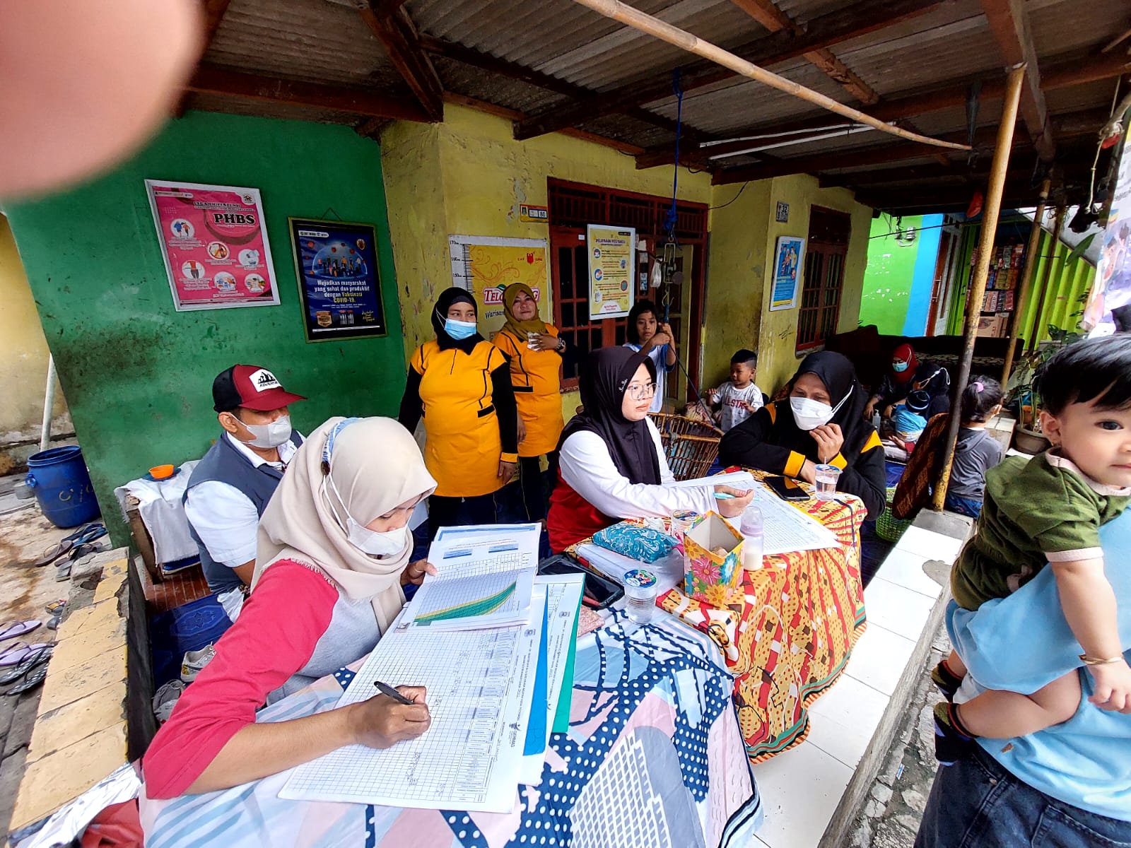 Monitoring GEBYAR Bulan Imunisasi Anak Nasional ( BIAN ) 