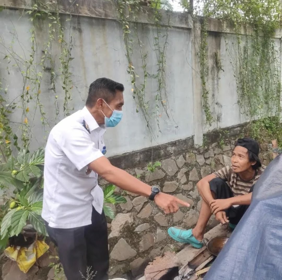 Giat Penertiban Bangunan Liar di Jl. Industri Keroncong/Jl. Baru Caplang 