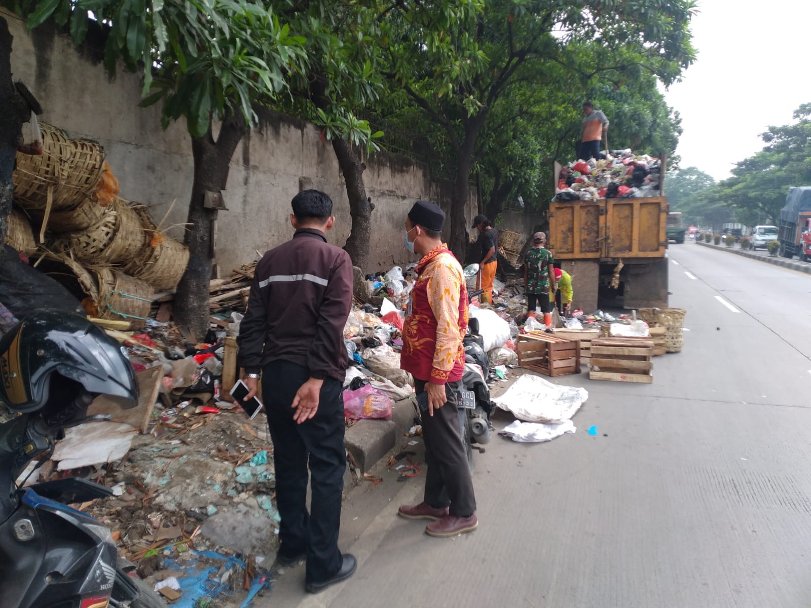 Monitoring TPS di Jl. Gatot Subroto