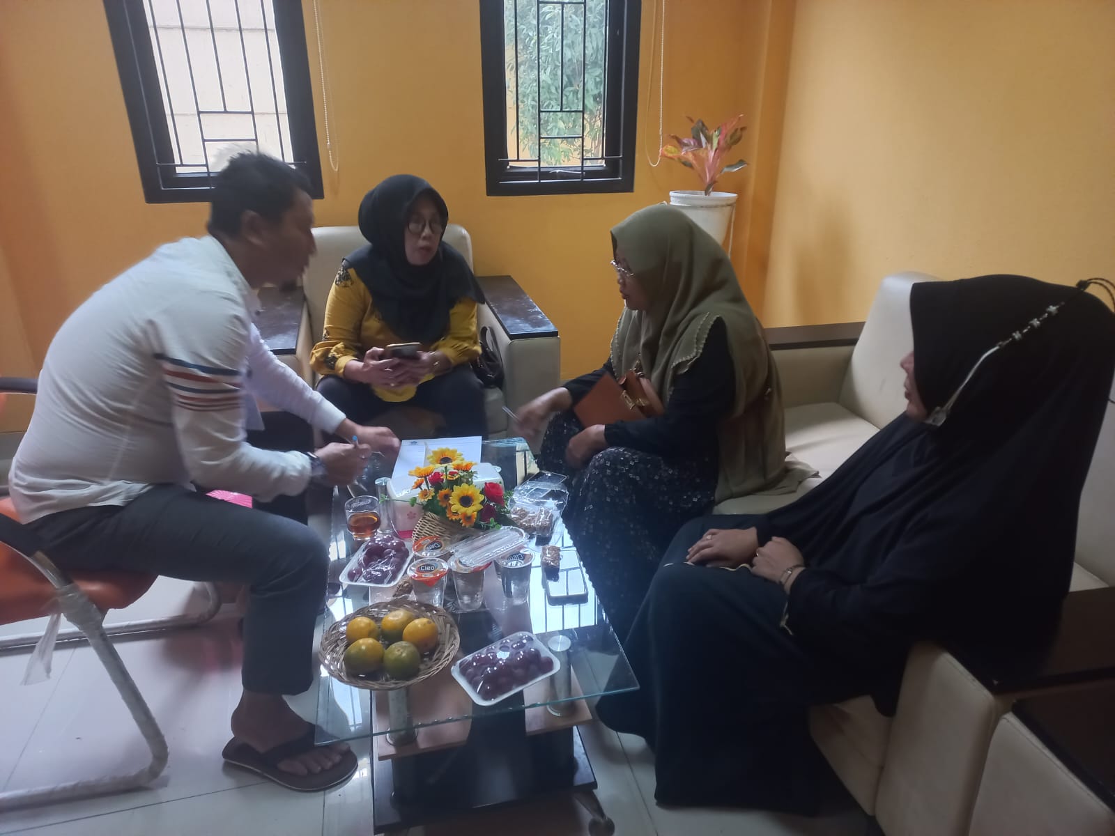 Rapat Koordinasi dengan Pengurus FORMAT Kelurahan Jatake perihal persiapan maulid nabi muhammad saw