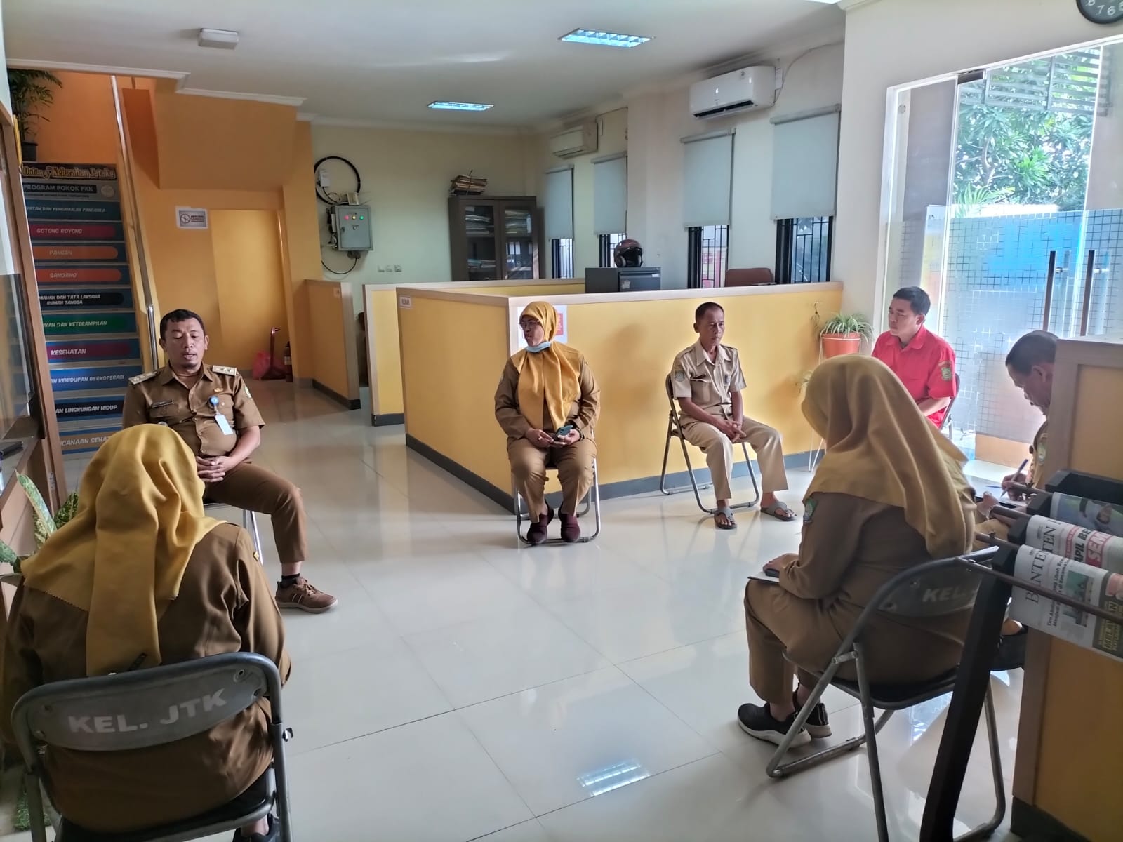 Briefing Mingguan Pegawai Kelurahan Jatake