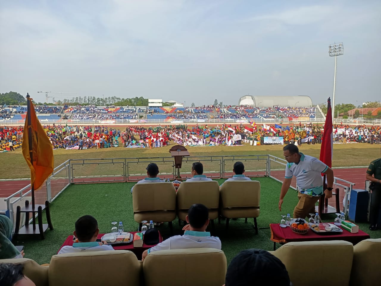 Pembukaan olimpiade siswa/i SD dan SMP tingkat Kota Tangerang di Stadion Benteng Reborn