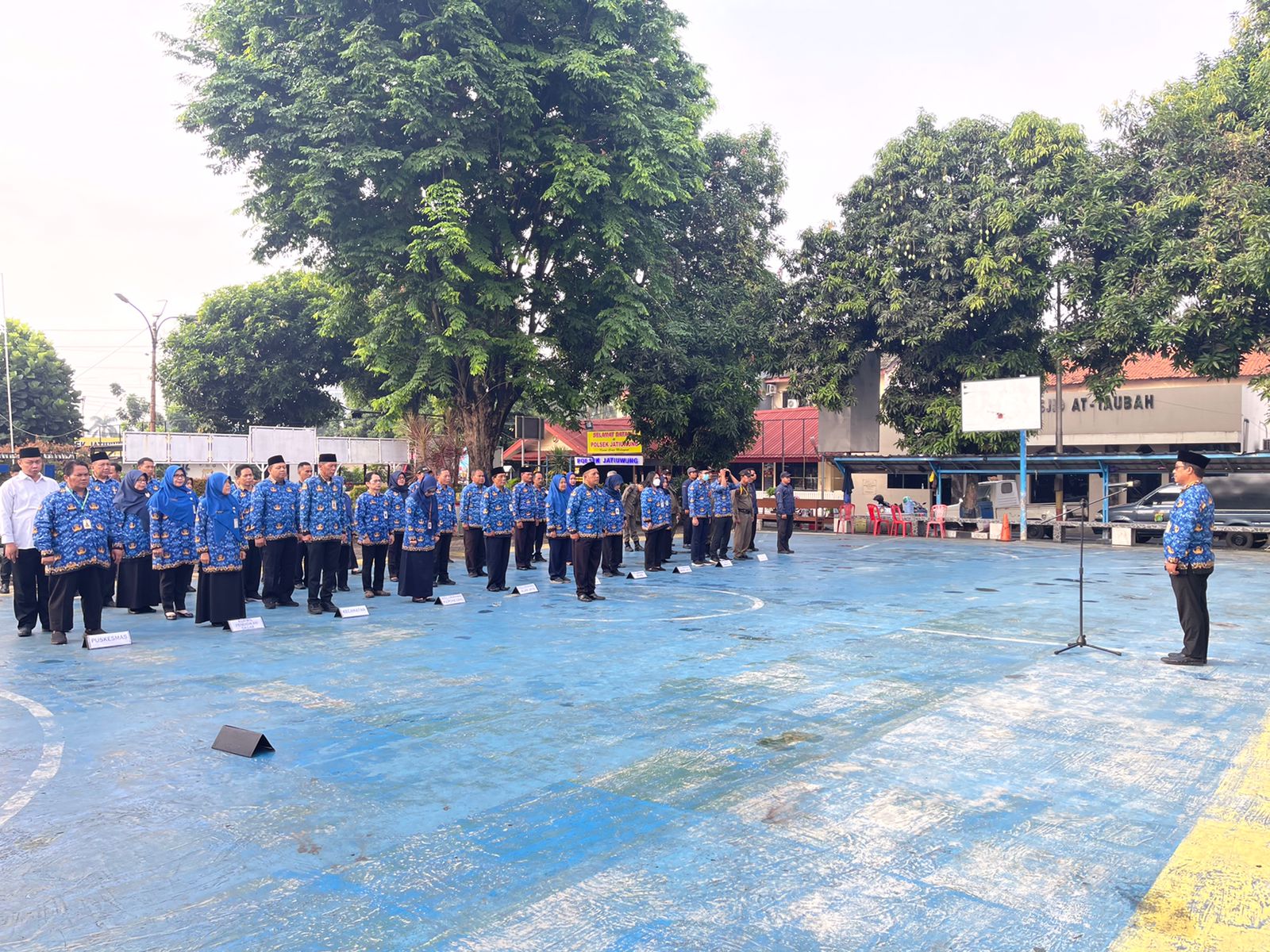 Apel Senin Pagi Dipimpin Oleh Sekcam Jatiuwung