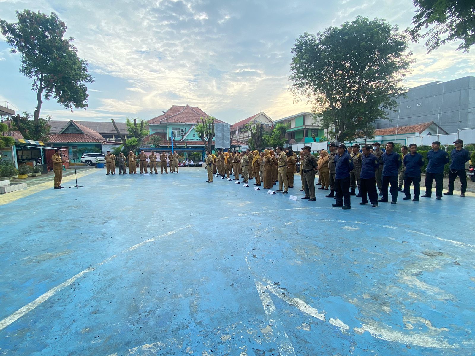 Giat Apel Senin Pagi Pegawai Kecamatan Jatiuwung