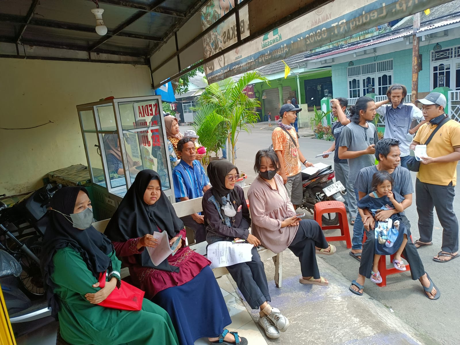 Pelayanan Keliling Adminduk (MERAPAT) di Kp.Ledug RW 02 Kel.Alam Jaya