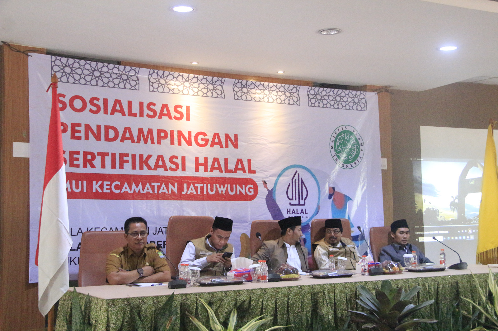 Giat Sosialisasi Pendampingan Sertifikasi Halal MUI Kecamatan Jatiuwung Tahun 2023