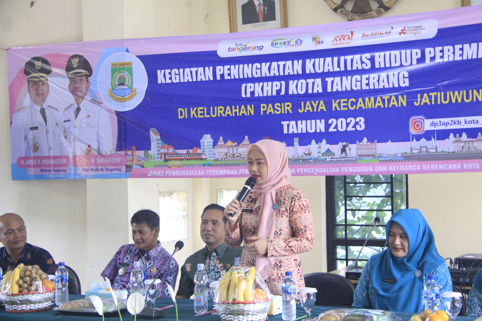 Ketua TP PKK Kota Tangerang hadir dalam kegiatan peningkatan kualitas hidup perempuan (PKHP) di Kelurahan Pasir Jaya dan Jatake