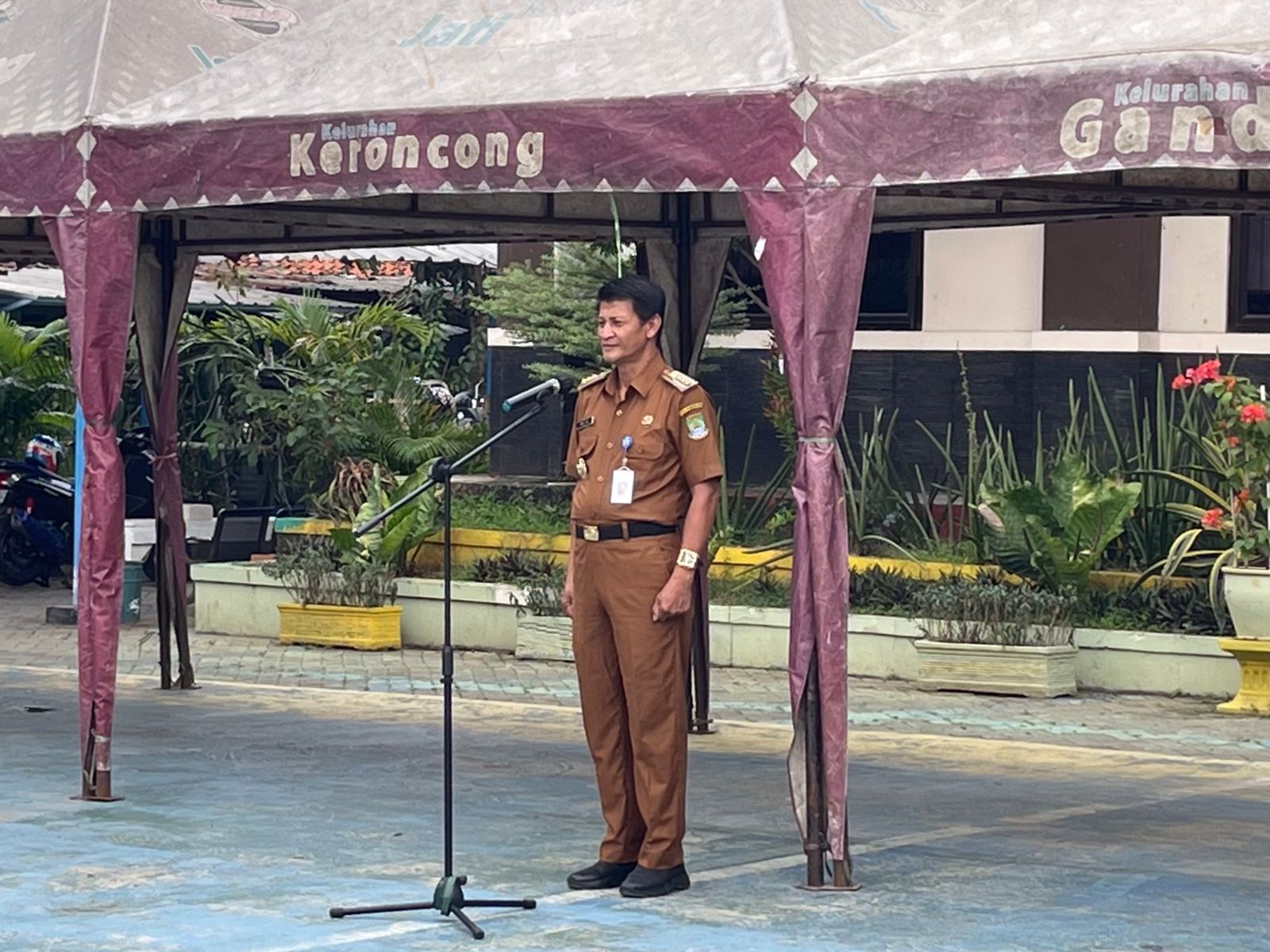 Giat Apel Senin Pagi Lingkup OPD Kecamatan Jatiuwung