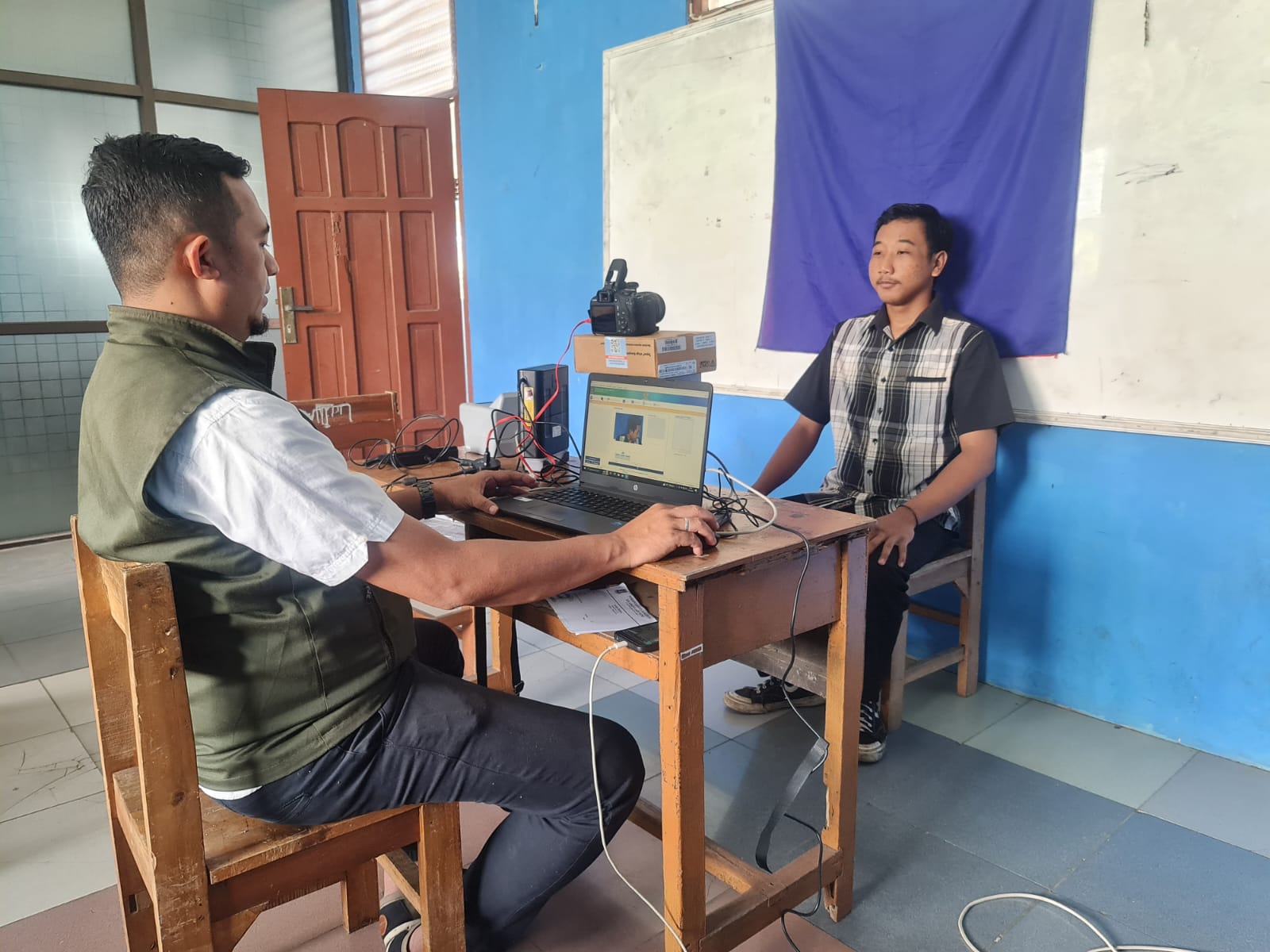 Pelayanan KTP El Pemula di SMK Gandasari dan SMA Yayasan Pendidikan Nurul Kuntjung