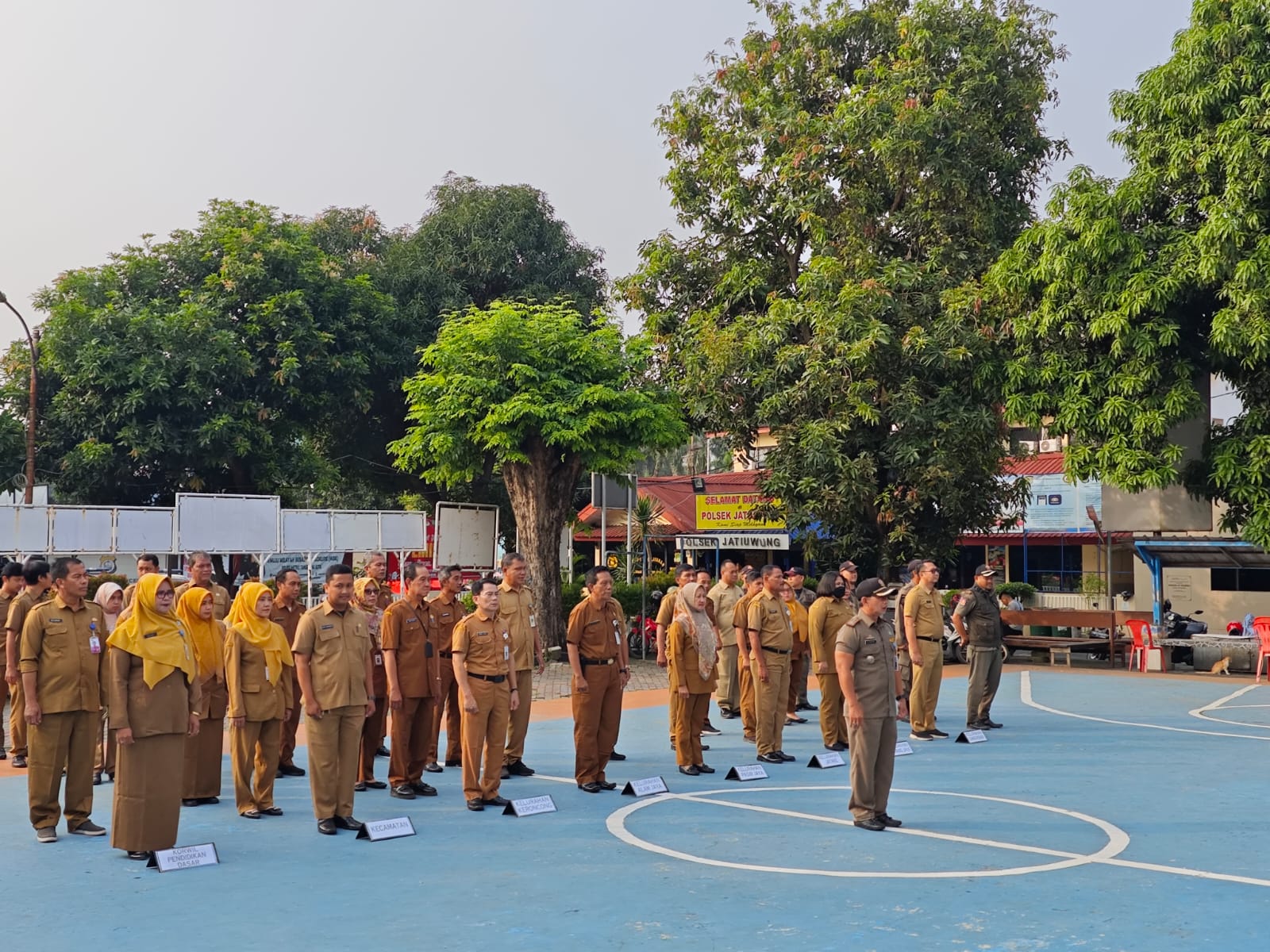 Giat Apel Senin Pagi Lingkup OPD Kecamatan Jatiuwung