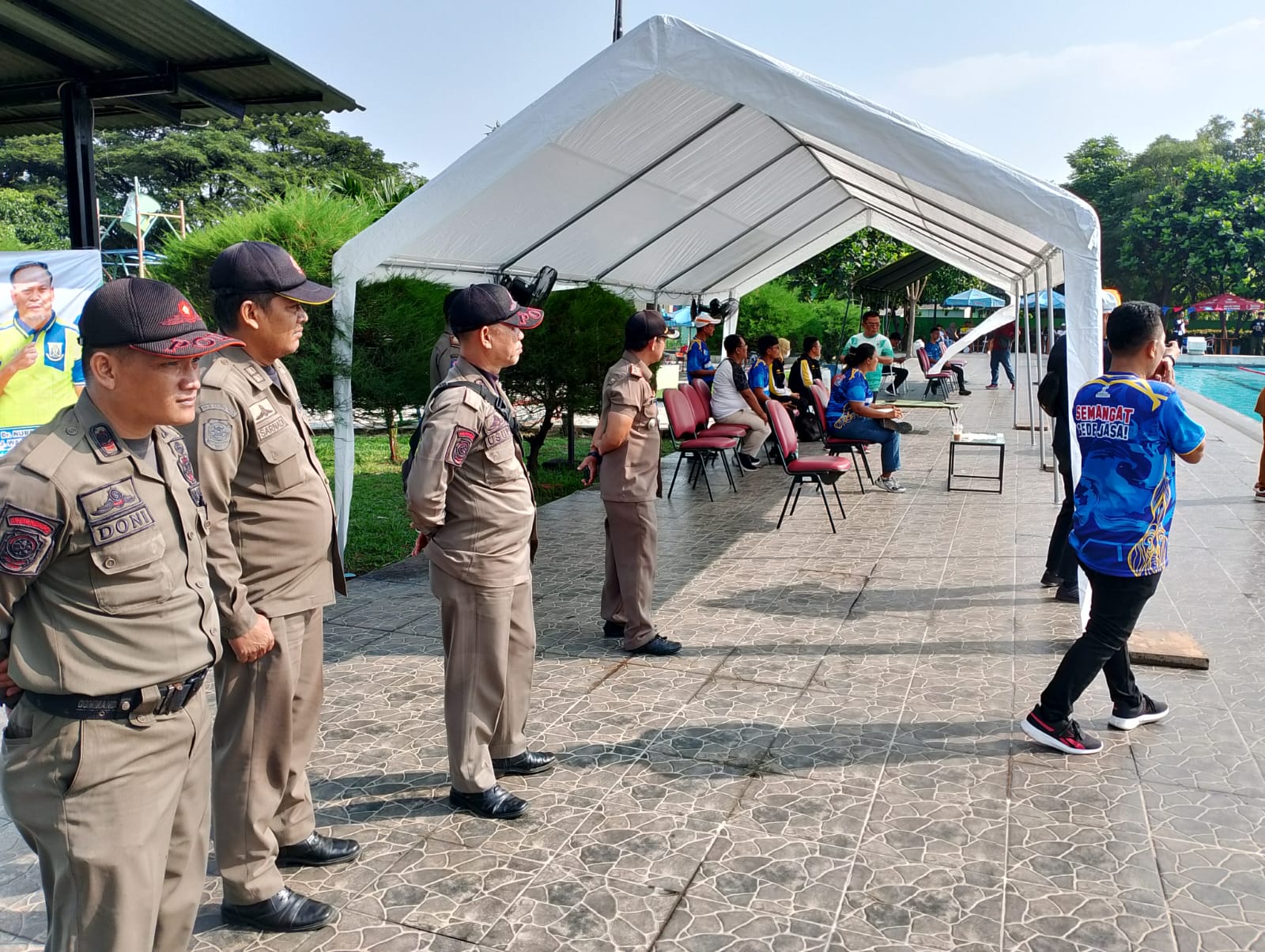 Trantib Kecamatan Jatiuwung Monitoring Kegiatan POPDA XI cabang olahraga renang