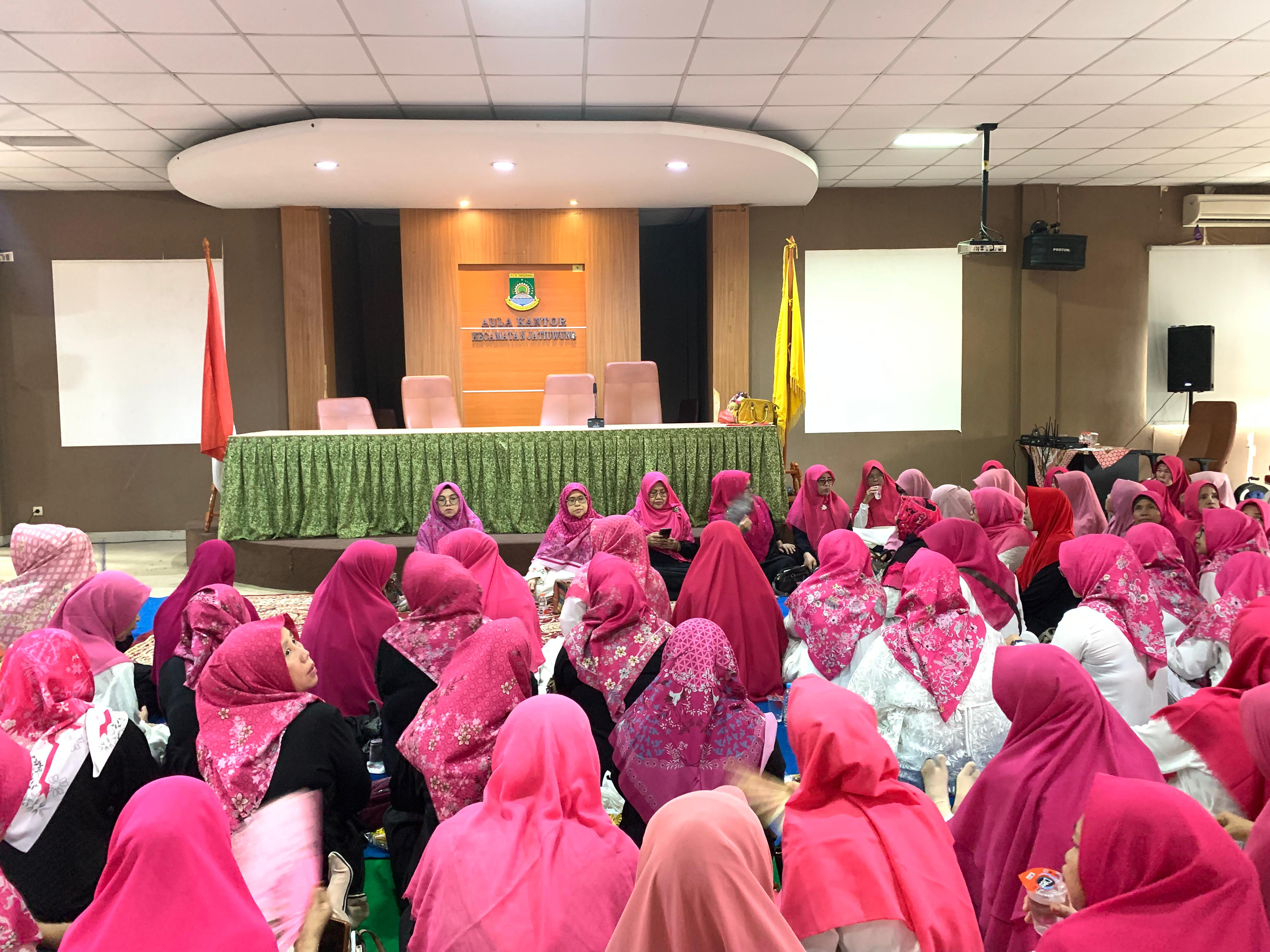 Pengajian Rutin Bulanan di Aula Kecamatan Jatiuwung